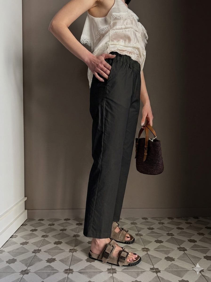 Pantalone in popeline con elastico nero